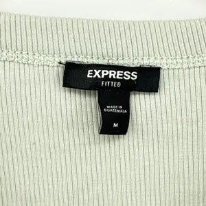 Express Ribbed Bodysuit Medium Mint Green Knit Ruffle Cap Sleeve‎ V Neck Top thumbnail 6