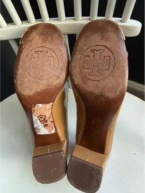 Tory Burch Tan Patent Leather Mary Jane Pumps with Logo Accent thumbnail 2