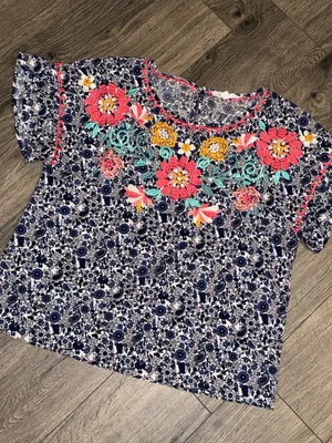 THML Blue and White Floral Short-Sleeve Blouse thumbnail 1