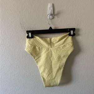 Aerie Crossover Pastel Yellow Cheeky Bikini Bottom Size XS Summer Spring Break thumbnail 3