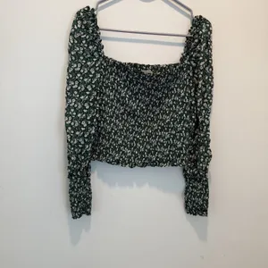 Reformation floral green ditsy print cropped smocked Pinto top size S thumbnail 5