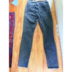 MOTHER The Double Fray Charmer Skinny Jeans Faded Black Distressed Size 28‎ thumbnail 4