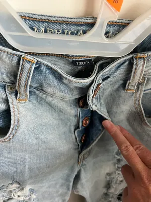 American Eagle Outfitters Capri Ripped Jeans thumbnail 3