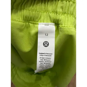 Lululemon Hotty‎ Hot High Rise Lined Shorts Neon Yellow Size 12 Activewear thumbnail 8