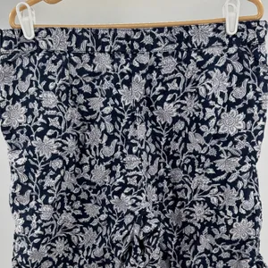 pure Jill 100% Linen Navy Floral Women’s Shorts J.Jill summer vacation beach L thumbnail 3