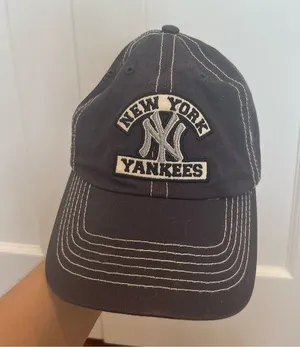New York Yankees Hat thumbnail 1