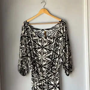 Rachel Pally Jersey Bat Wing Maxi Dress Black White Geometric thumbnail 3