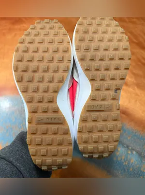 Nike Waffle Debut Athletic Sneakers White Hot Punch Pink Green size 7.5 thumbnail 9