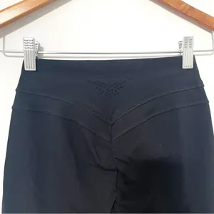 Whitney Simmons x Gymshark • black biker shorts sz XS thumbnail 4