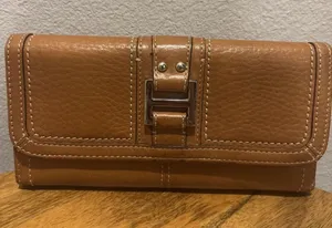 FOSSIL Brown Pebbled Leather~Trifold Wallet‎ w/Buckle & Stitch Design~Women's thumbnail 1