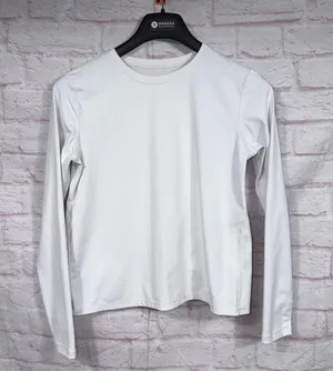 Lululemon White Long Sleeve Shirt Size 4 thumbnail 1
