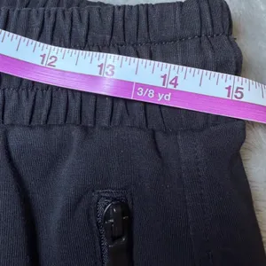 Old Navy Active Womens Size Medium Petites Dynafleece High-Rise Jogger Black thumbnail 9