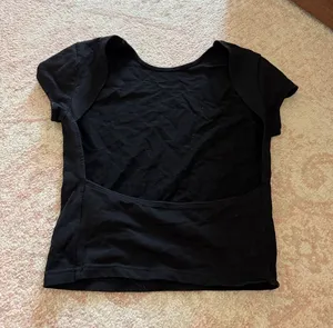 Edikted open back top thumbnail 1