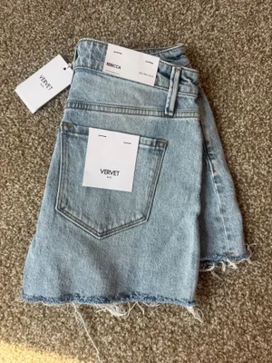 Vervet High Rise Distressed Hem Shorts thumbnail 4