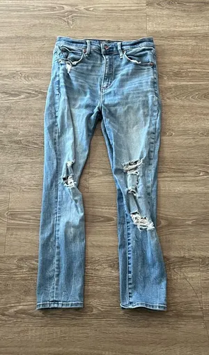 Abercrombie Simone High Rise Ankle Jeans Womens 28 6 Light Wash Distressed Y2K thumbnail 1