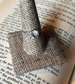 Silver Rhinestone Ring Sz 9 thumbnail 1