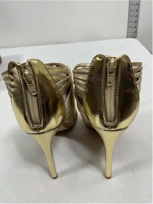 Womans New In Box Liliana Nikia Peep Toe Cut Out Stiletto Party Sandals 9 Gold thumbnail 4
