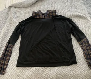 Hooded Long Sleeve Shirt Size L thumbnail 1