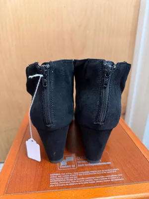 Fioni Womens Black Faux Suede Ankle Boots with Side Zipper. Size: US 11W thumbnail 4