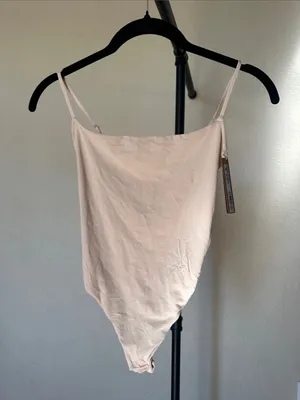 SKIMS fits everybody cami thong bodysuit color sand NWT size XS thumbnail 3