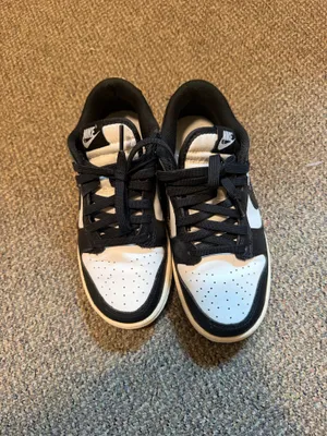 Nike Dunks thumbnail 2