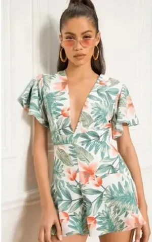 Revolve Superdown Women Romper Sz M Green White Karlie Floral Deep V Boho Island thumbnail 1