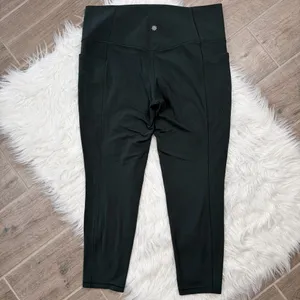 Athleta salutation stash pocket II serene 7/8 leggings thumbnail 6