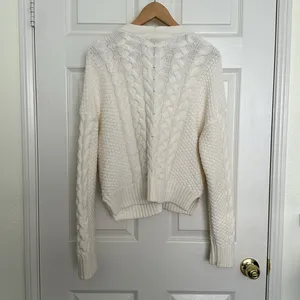 Abercrombie and Fitch short cardigan thumbnail 3