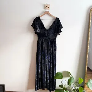 New Marchesa Notte Burnout Velvet Dress Size 4 thumbnail 6