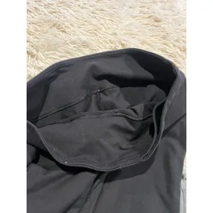 Lululemon pants yoga stretch waist pocket black Size 6 21” Inseam EUC thumbnail 4