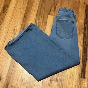Universal Thread High-Rise Wide-Leg Jeans | Size 12R thumbnail 7