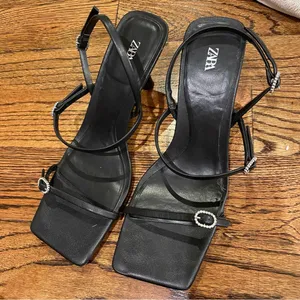 Zara Black Elegant Heels with Strappy Design thumbnail 3