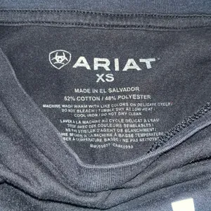 Ariat Women’s Graphic T-Shirt – Black / Mexico Flag Logo (Size XS) thumbnail 2