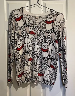 Disney Winnie the Pooh lightweight sweater top gray white red M thumbnail 1