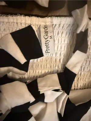 Pretty Garden Black & White Striped Tie-Shoulder Maxi Dress Size Medium thumbnail 4