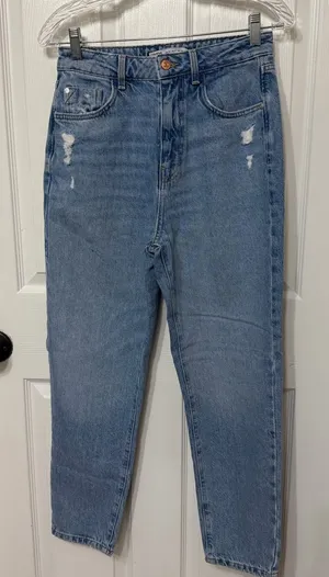 ZARA high rise mom‎ jeans size 6 light distressing thumbnail 1