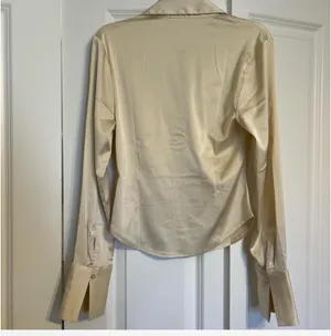 Abercrombie & Fitch Cream Satin Blouse thumbnail 4