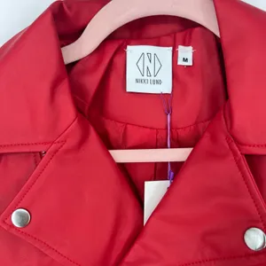 Nikki Lund Water Repellent Michaela Jacket Sz Medium Red thumbnail 4