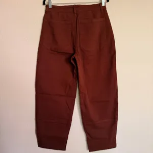 Everlane The Utility Barrel Pant Rosewood Brown Organic Cotton Size 6 NWT thumbnail 3