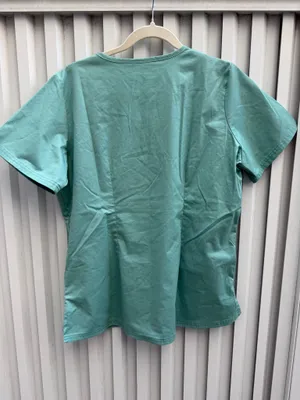 Uniform Advantage Butter-Soft Stretch Aqua Scrub Top Women’s Medium V-Neck Medical Uniform Scrub Top thumbnail 5