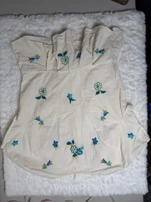 Free People Floral Embroidered Button Front Top — Size thumbnail 2