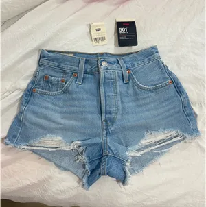 Levi’s Denim Shorts 501 thumbnail 1