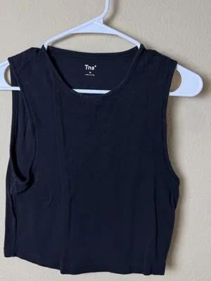 ARITZIA TNA Cropped Black Tank Top Shirt Size Medium Black thumbnail 3