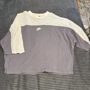 Nike Sportswear Mesh Top SZ: Small Crop RETAIL: $65.00 Gray And White thumbnail 2