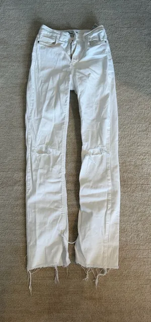 ZARA White Jeans thumbnail 1