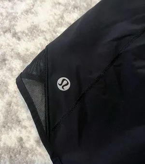 Lululemon Hotty Hot Short II *2.5" thumbnail 3