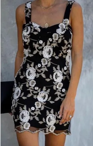 Floral Dress Size M thumbnail 1