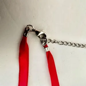 Disney red and white beaded mini mouse bow necklace thumbnail 5