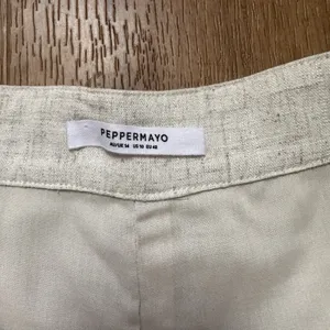 Peppermayo Women's Linen Blend Pleated Shorts Size 10‎ thumbnail 4