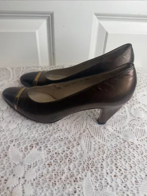 Salvatore Ferragamo bronze metallic cap toe leather gold trim heels sz 7.5 thumbnail 5